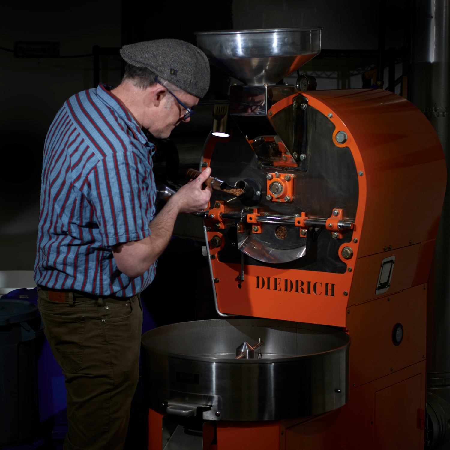 Eoin Vincent roasting coffee